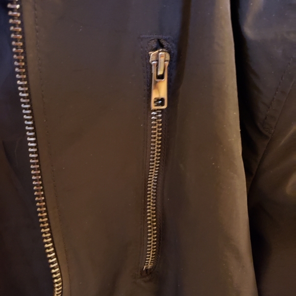 H&M Nylon Windbreaker Jacket - Picture 5 of 7